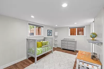 8250 Corliss Avenue N, Seattle, WA 98103 - Photo 12