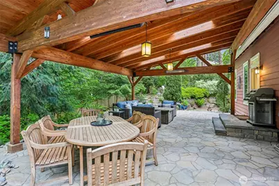 9975 185th Court NE, Redmond, WA 98052 - Photo 2