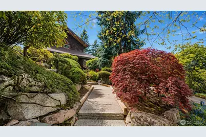 2419 Federal Avenue E, Seattle, WA 98102 - Photo 24