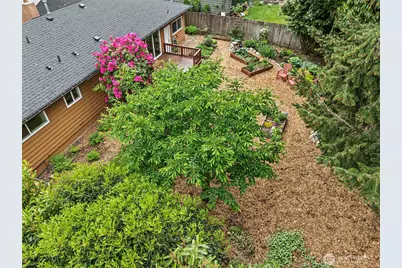 8629 223rd Street SW, Edmonds, WA 98026 - Photo 32