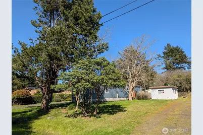 808 Magellan Avenue NE, Ocean Shores, WA 98569 - Photo 2