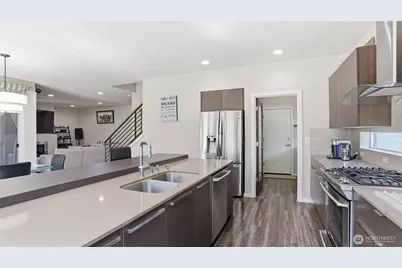 3709 NE 24th Street, Renton, WA 98056 - Photo 14