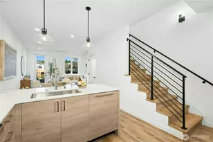 116 E 2nd Street S, Kirkland, WA 98033 - Photo 16
