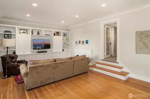 2403 11th Ave W, Seattle, WA 98119 - Photo 30