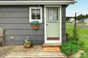 1402 199th Pl, Long Beach, WA 98640 - Photo 4