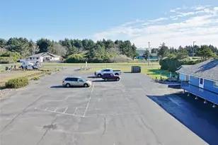 835 Ocean Shores Blvd NW, Ocean Shores, WA 98569 - Photo 32