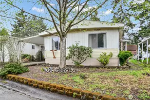 5220 SW 176th St, Lynnwood, WA 98037 - Photo 2