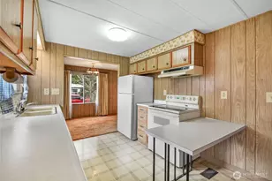 5220 SW 176th St, Lynnwood, WA 98037 - Photo 10