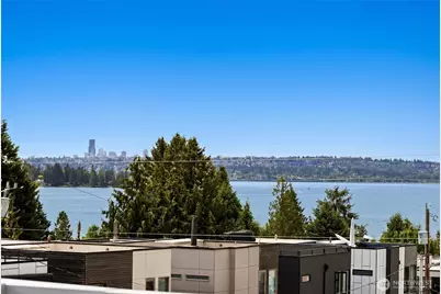 6304 Lakeview Drive, Kirkland, WA 98033 - Photo 6