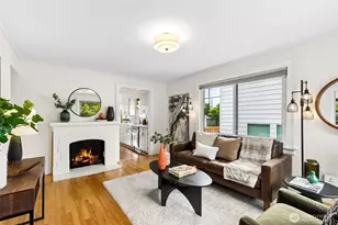 705 N 104th St, Seattle, WA 98133 - Photo 4