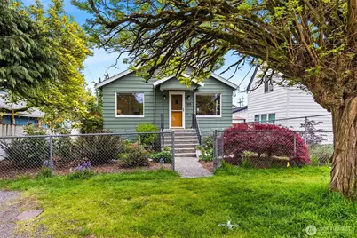 705 N 104th Street, Seattle, WA 98133 - Photo 1