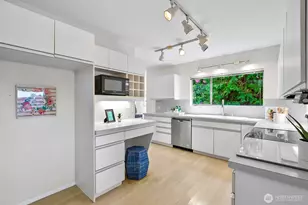 2814 42nd Ave W, Seattle, WA 98199 - Photo 14