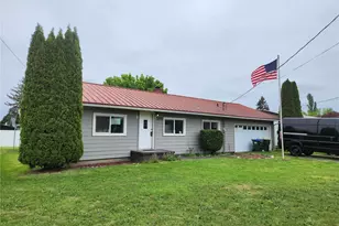 1422 Belmont Ave, Centralia, WA 98531 - Photo 1
