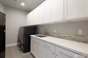 1808 104th Ave SE, Bellevue, WA 98004 - Photo 14