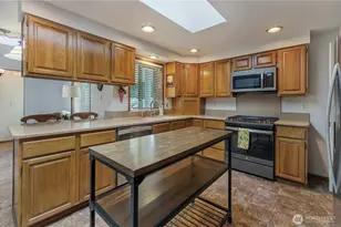 408 Stonewood Dr SE, Olympia, WA 98513 - Photo 14