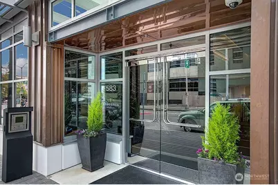 583 Battery Street #2208N, Seattle, WA 98121 - Photo 32