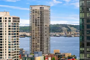 583 Battery St, Seattle, WA 98121 - Photo 2