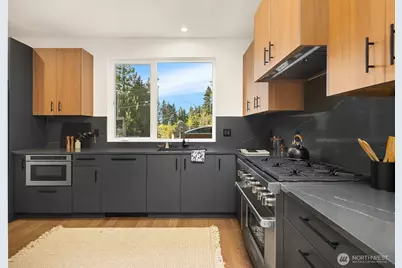 12249 NE 66th Street, Kirkland, WA 98033 - Photo 12