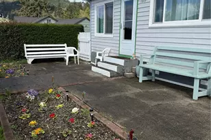 1919 Riddell St, Raymond, WA 98577 - Photo 2