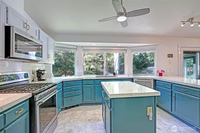 2976 Janet Avenue, Camano Island, WA 98282 - Photo 14