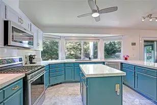 2976 Janet Ave, Camano Island, WA 98282 - Photo 14