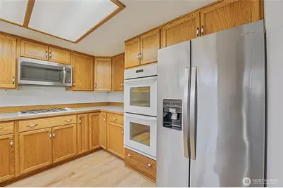 16973 Vaughn Road, Mount Vernon, WA 98273 - Photo 8