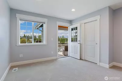 8050 29th Avenue NW, Seattle, WA 98117 - Photo 24