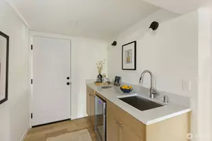 3430 39th Ave W, Seattle, WA 98199 - Photo 12