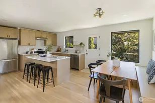 3430 39th Ave W, Seattle, WA 98199 - Photo 18