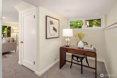 3409 Magnolia Blvd W, Seattle, WA 98199 - Photo 18