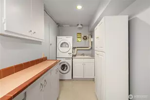 3409 Magnolia Blvd W, Seattle, WA 98199 - Photo 22