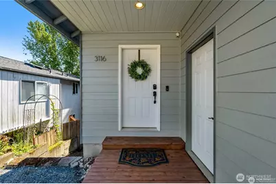 3116 12th Street, Everett, WA 98201 - Photo 2
