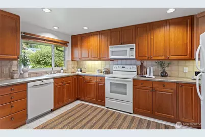 3602 NE 103rd Street, Seattle, WA 98125 - Photo 14