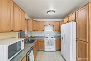 19106 NE Grinnell Rd, Woodland, WA 98674 - Photo 16