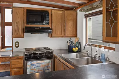 2143 N Northlake Way #47, Seattle, WA 98103 - Photo 12