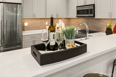 7064 Cleopatra Place NW, Seattle, WA 98117 - Photo 8