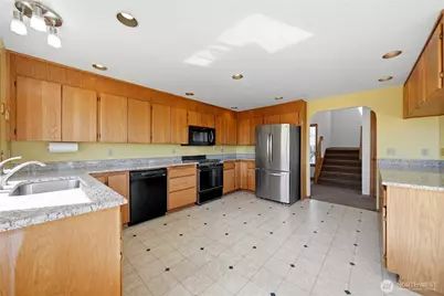 6108 N Park Avenue, Tacoma, WA 98407 - Photo 6