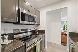10813 NE 147th Ln, Bothell, WA 98011 - Photo 8