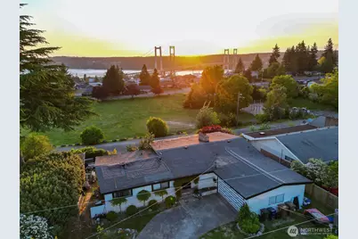1310 N Heatherwood W, Tacoma, WA 98406 - Photo 2