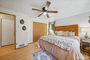 11222 Country Club Pl, Anderson Island, WA 98303 - Photo 26