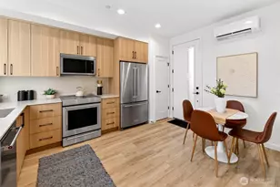 2851 NW 70th St, Seattle, WA 98117 - Photo 6