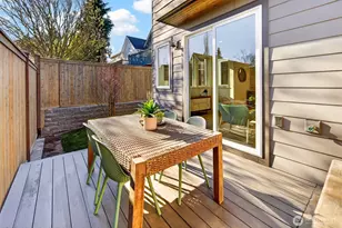 2851 NW 70th St, Seattle, WA 98117 - Photo 12