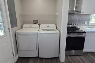 12053 70th Ave S, Seattle, WA 98178 - Photo 8
