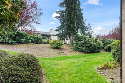 12423 NE 145th Place #B145, Kirkland, WA 98034 - Photo 20