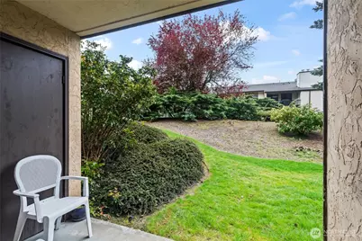 12423 NE 145th Place #B145, Kirkland, WA 98034 - Photo 18