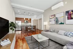 4547 8th Ave NE, Seattle, WA 98105 - Photo 4