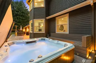 12217 NE 100th St, Kirkland, WA 98033 - Photo 38