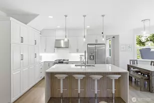 12217 NE 100th St, Kirkland, WA 98033 - Photo 12