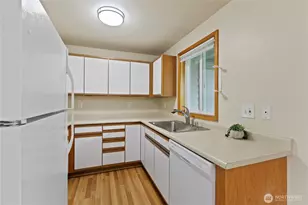4243 Wintergreen Cir, Bellingham, WA 98226 - Photo 8