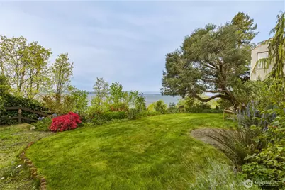 7229 Ledroit Court SW, Seattle, WA 98136 - Photo 4